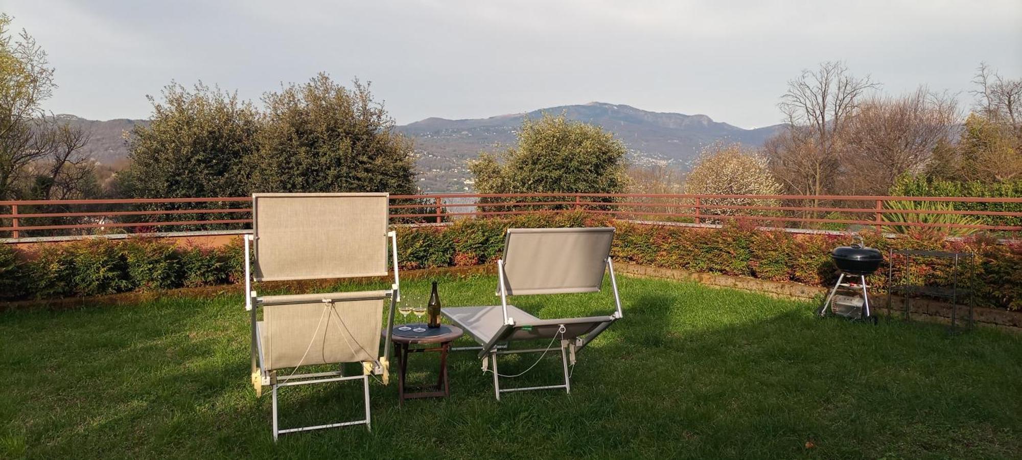 Mirasole Holiday House Leggiuno Extérieur photo